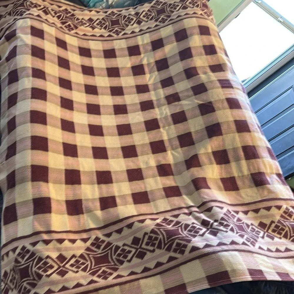 Beacon Vintage Pink,Beige & Garnet Plaid Camp Blanket Cotton Blend Size 70”x68”